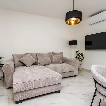 Piano - Apartment Kastela